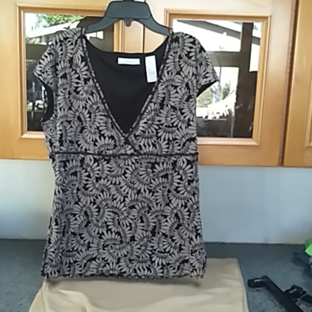 Women's tops